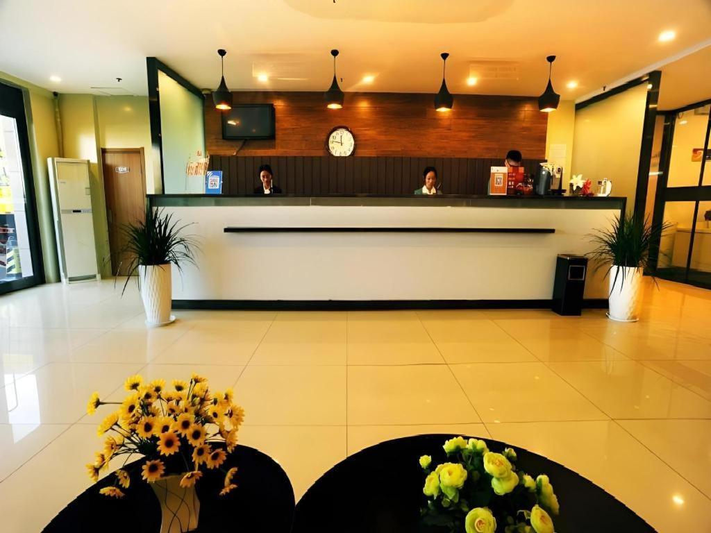 Jinjiang Inn Jinan Daminghu New Scenic Area Lishan Road Exterior photo