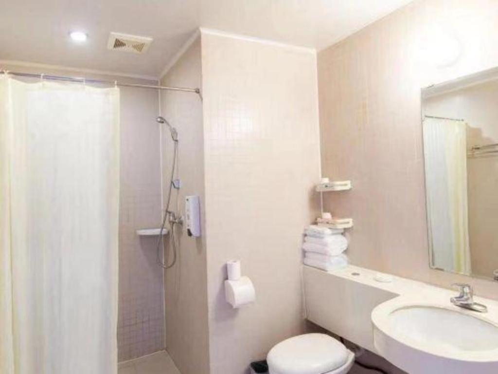 Jinjiang Inn Jinan Daminghu New Scenic Area Lishan Road Exterior photo